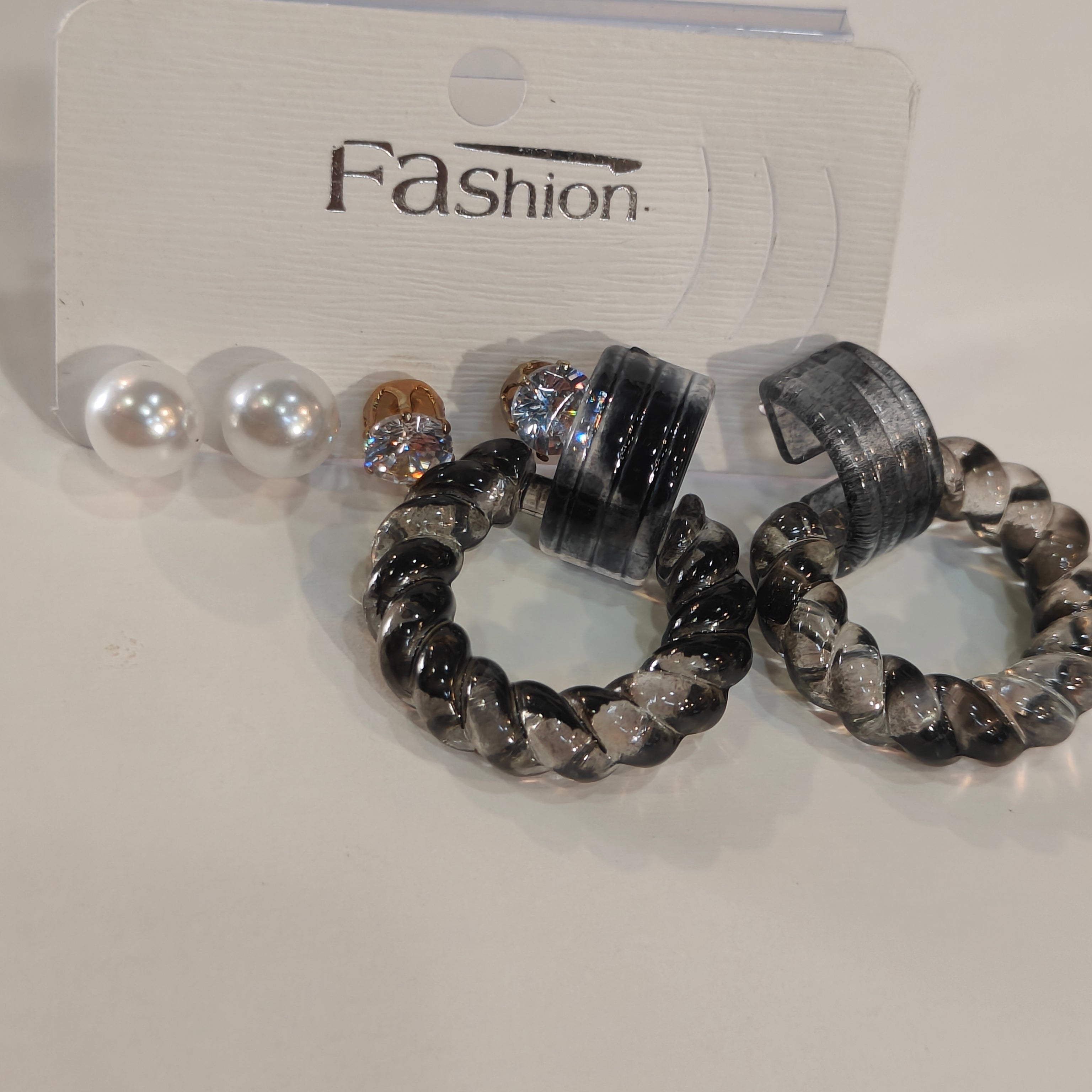 Set of 3 studs